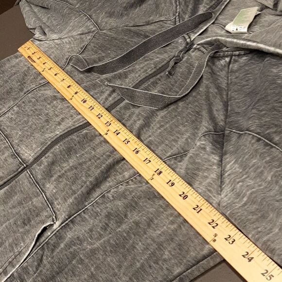 GreenTea Gray Lightweight Hoodie - Picture 4 of 5